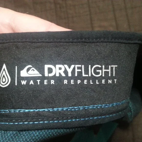 Quiksilver High Line Board Shorts Surf Swim Trunks Water Repellent- Anti-Rash - Picture 10 of 16